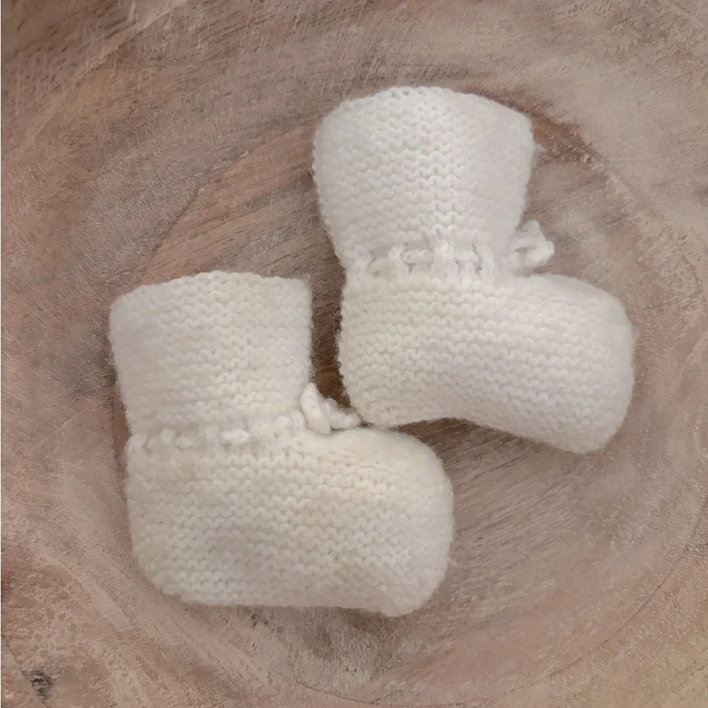 🌿👼 Vintage Knitted Handmade Baby Booties